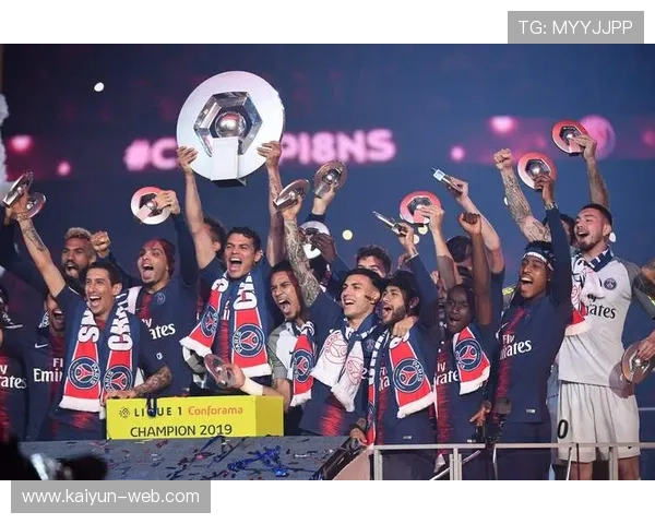 巴黎圣日耳曼提前六轮锁定联赛冠军，实现四连冠伟业